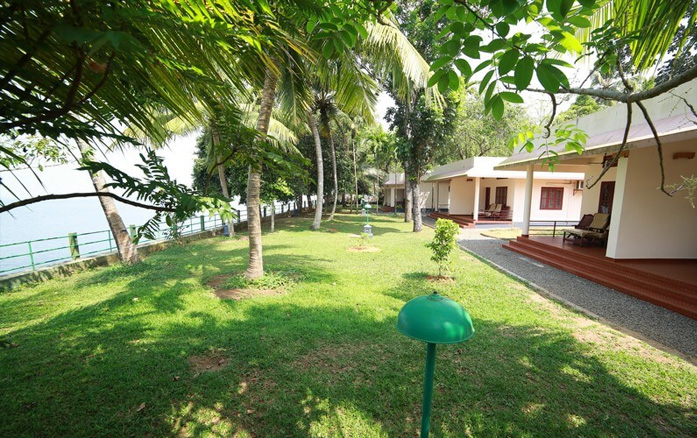 Illikkalam Lake Resort